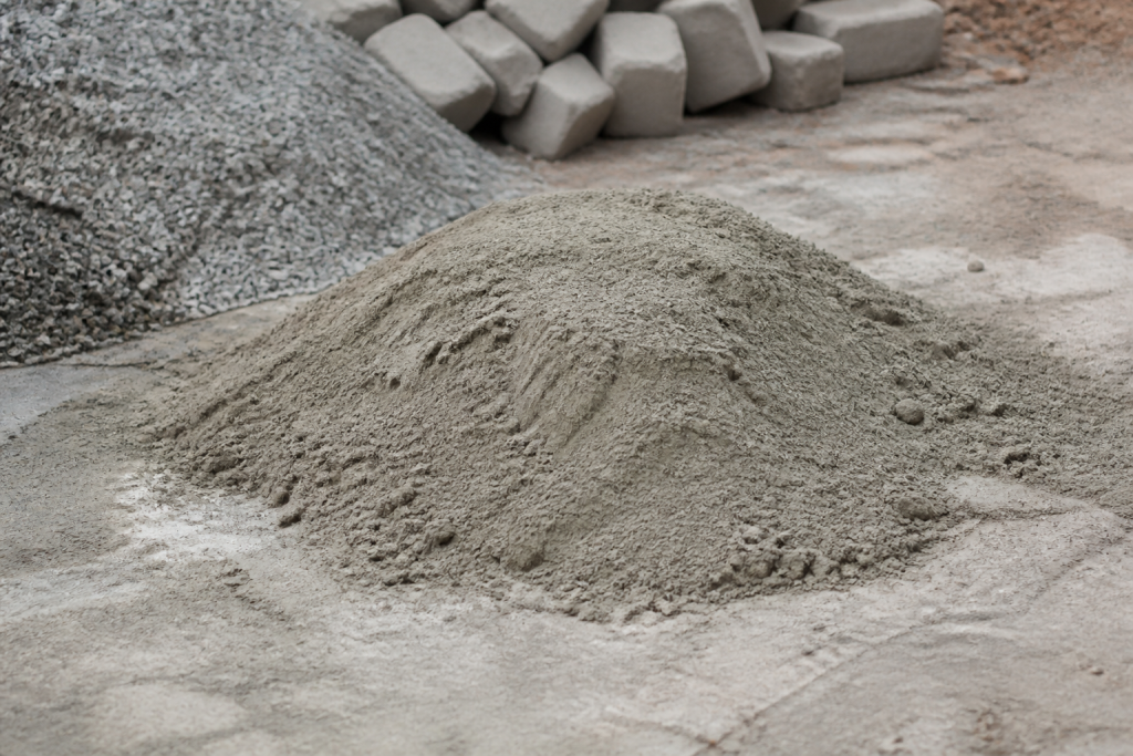 Melange sable ciment sec gris pret paver